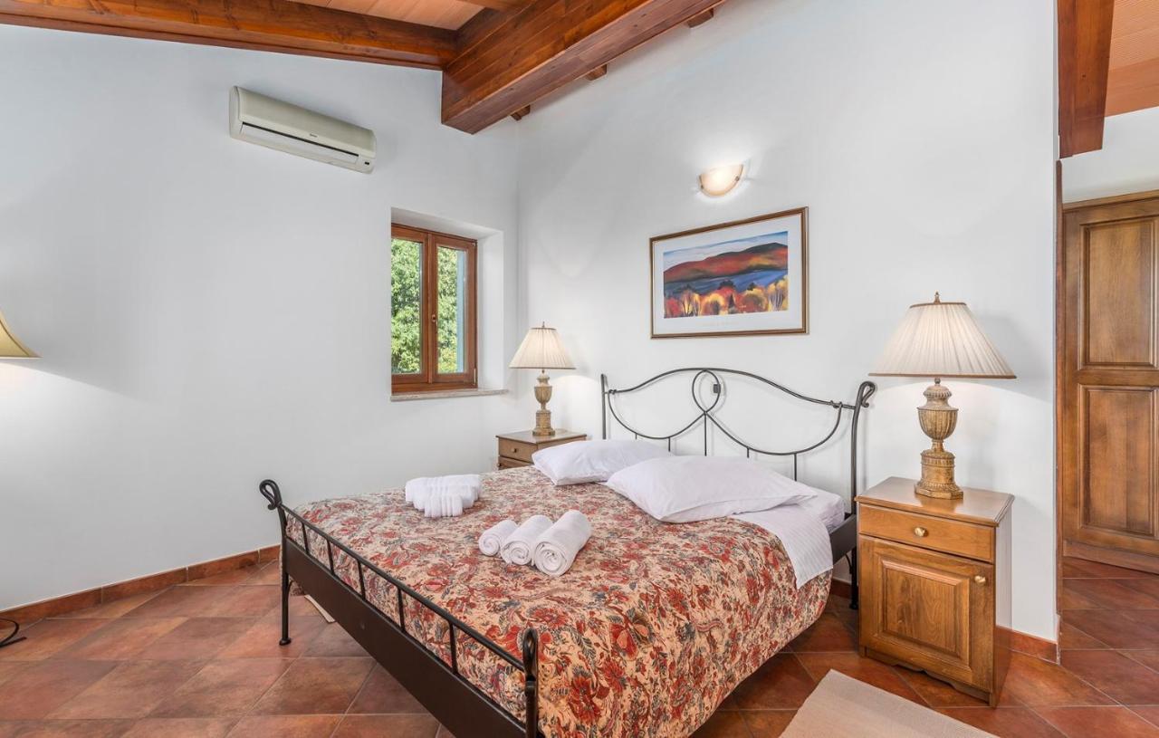 Villa Maggie Vlakovo Koromačno Exteriör bild